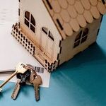 A New Real Estate Agent Questions Her Decision