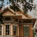 Underwater Home Sale: What Happens to Your Mortgage?