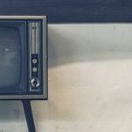 LYNDA HIRSCH ON TELEVISION -- GOSSIP