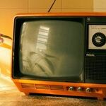 LYNDA HIRSCH ON TELEVISION -- GOSSIP