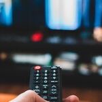 LYNDA HIRSCH ON TELEVISION -- GOSSIP