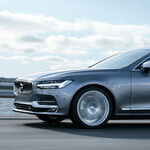 2017 Volvo S90 AWD Inscription: First-Class Cabin With Bewildering Pilot Assist