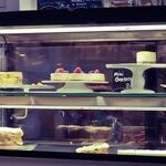 Does the Cook County Hospital Cafeteria Have a Liquor License?