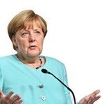 Angela Merkel, No Hillary Look-Alike, Strides Toward a Triumph