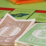 How To Play Monopoly