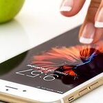 Workers Making Apple IPhones Start at $3.15 Per Hour -- in China