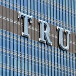 The Crisis of America's Upper Class