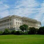 Democrats Need to Cooperate Only When That Matters